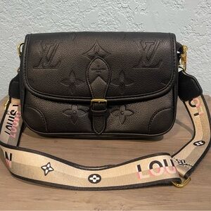 Elegant Black Crossbody Bag with Monogram